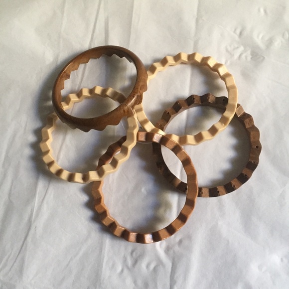 Bohemian style zigzag bangle bracelet set. - Picture 5 of 7